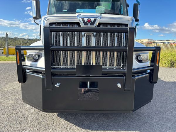 4700X Fever Highway Bullbar lower front